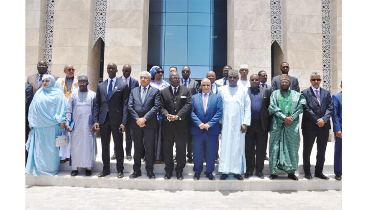 Le Président de l’Assemblée nationale reçoit des délégations parlementaires participant à la cérémonie de décoration du Président de la République par l’Ordre de la Pléiade