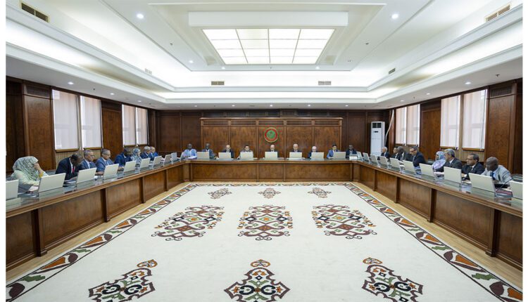 Le Conseil des ministres salue la conférence de presse du Président de la République et valide, pour plus de 39,6 milliards MRU, le programme de développement de Nouadhibou