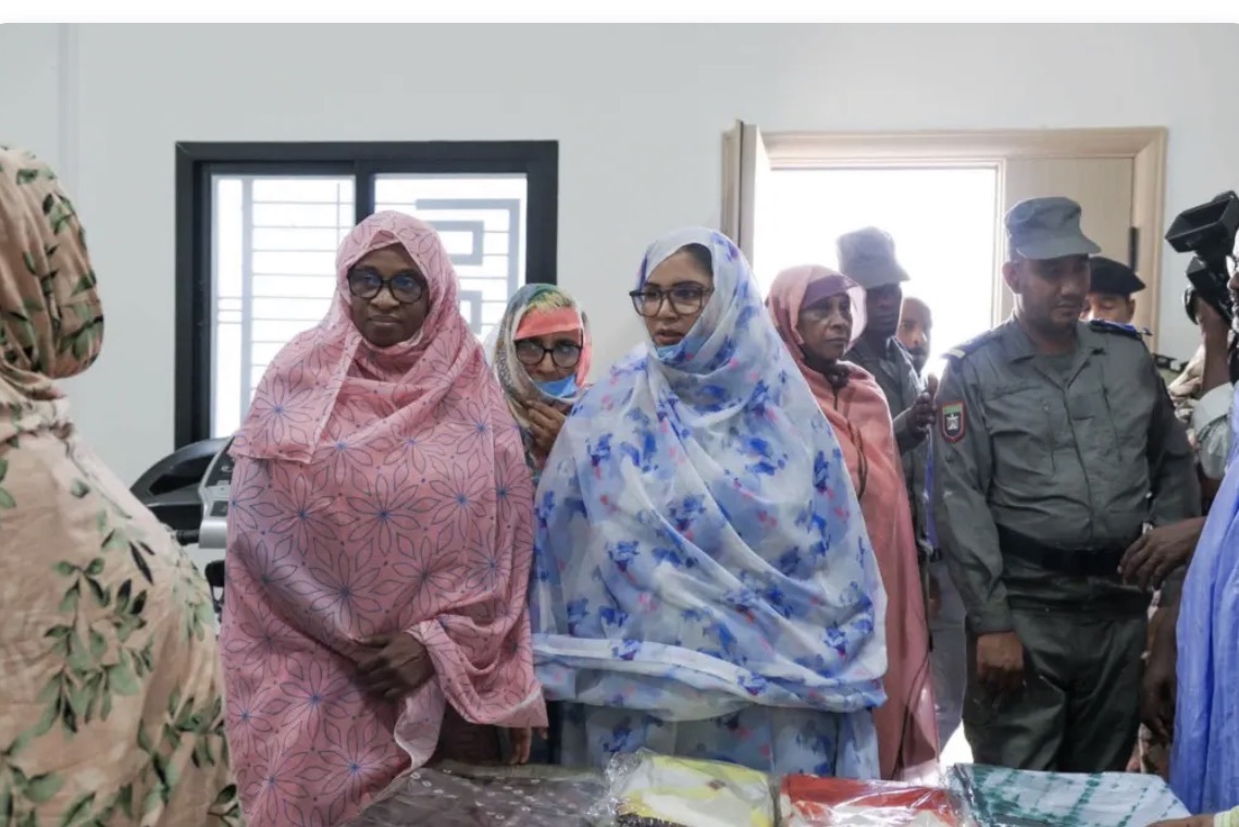 La présidente de l’Observatoire National des Droits de la Femme et de la Fille visite la prison des femmes à Nouakchott pour s’enquérir des conditions des détenues